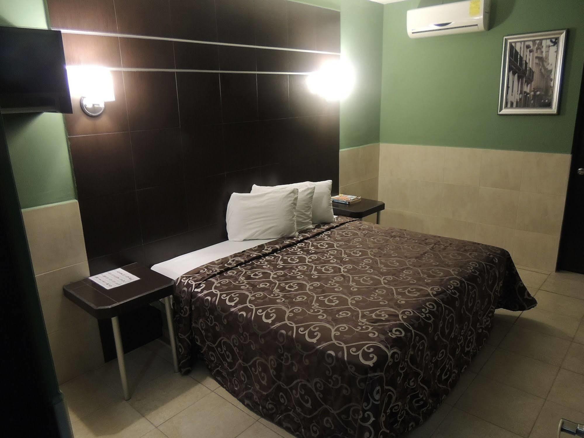 Hotel Metropolitano 坦皮科 外观 照片